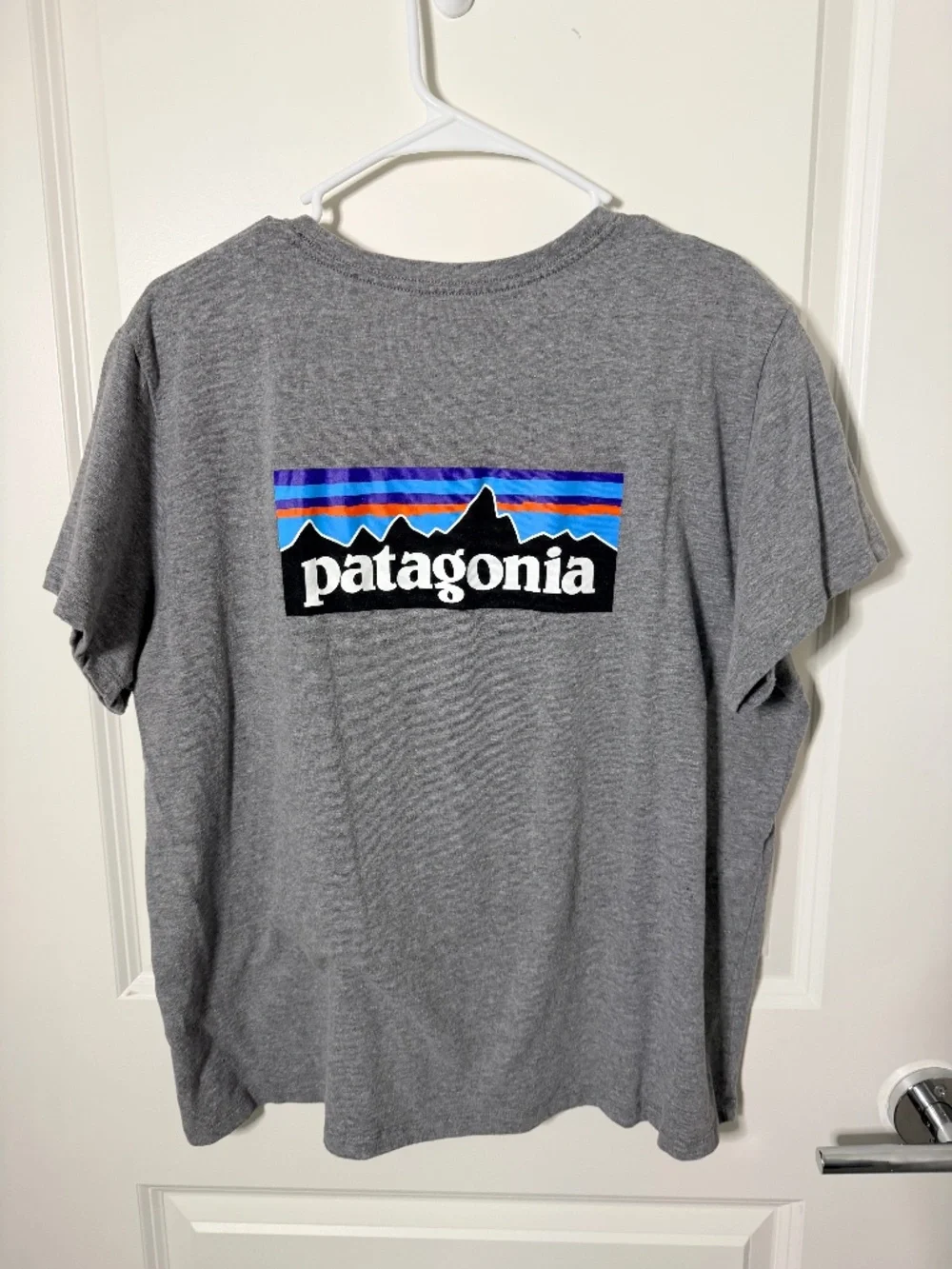 Patagonia Responsibili-Tee , Women's, Grey Short Sleeve, Size XXL